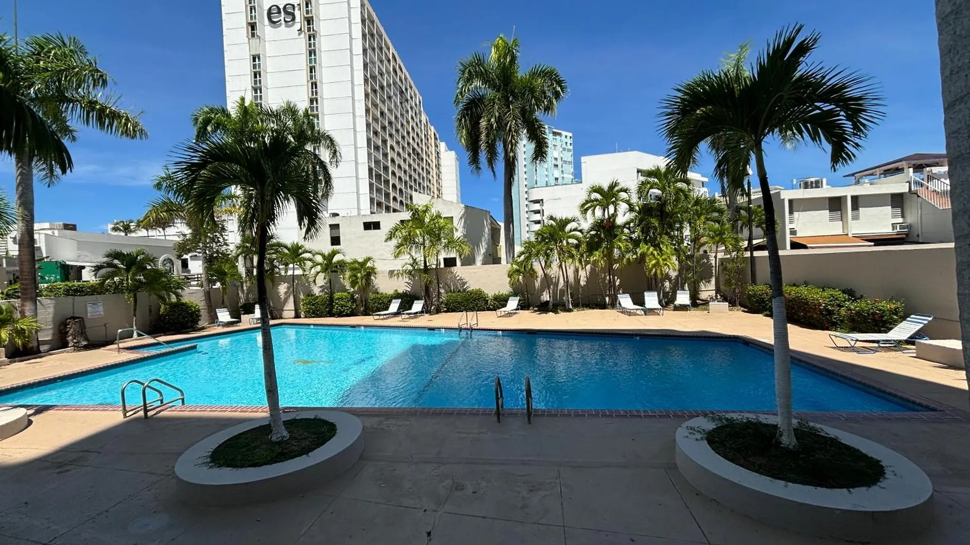 Downtown Isla Verde Luxe Apartment With Pool San Juan 0*,